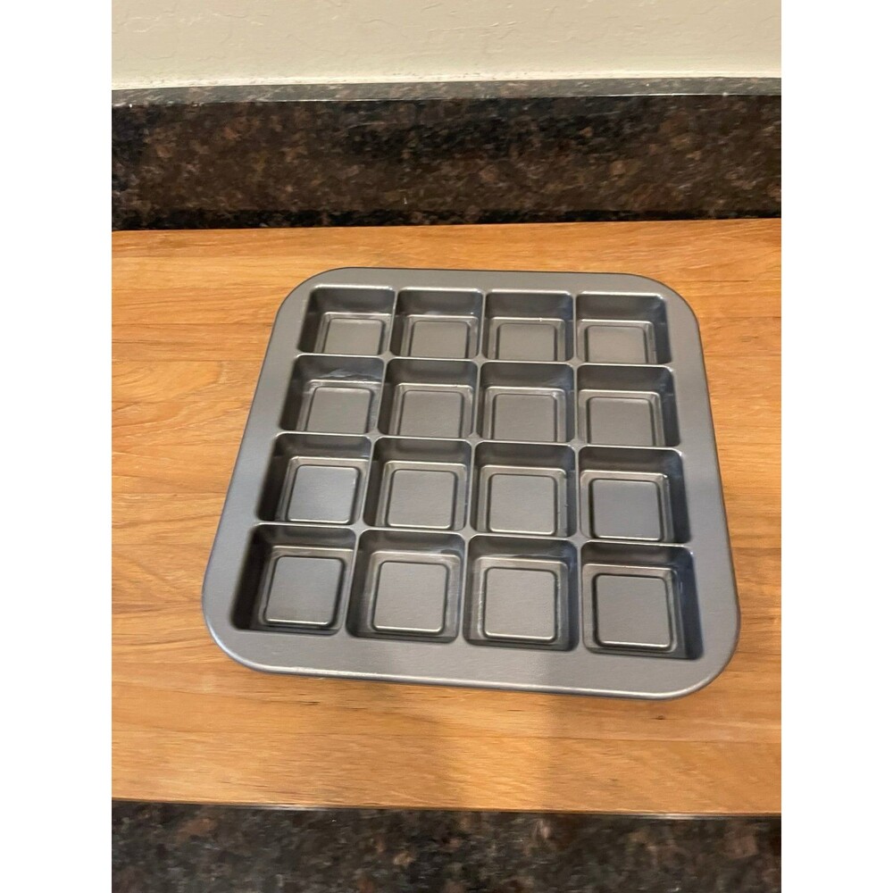 Nordic ware brownie bites pan - Picture 3 of 7